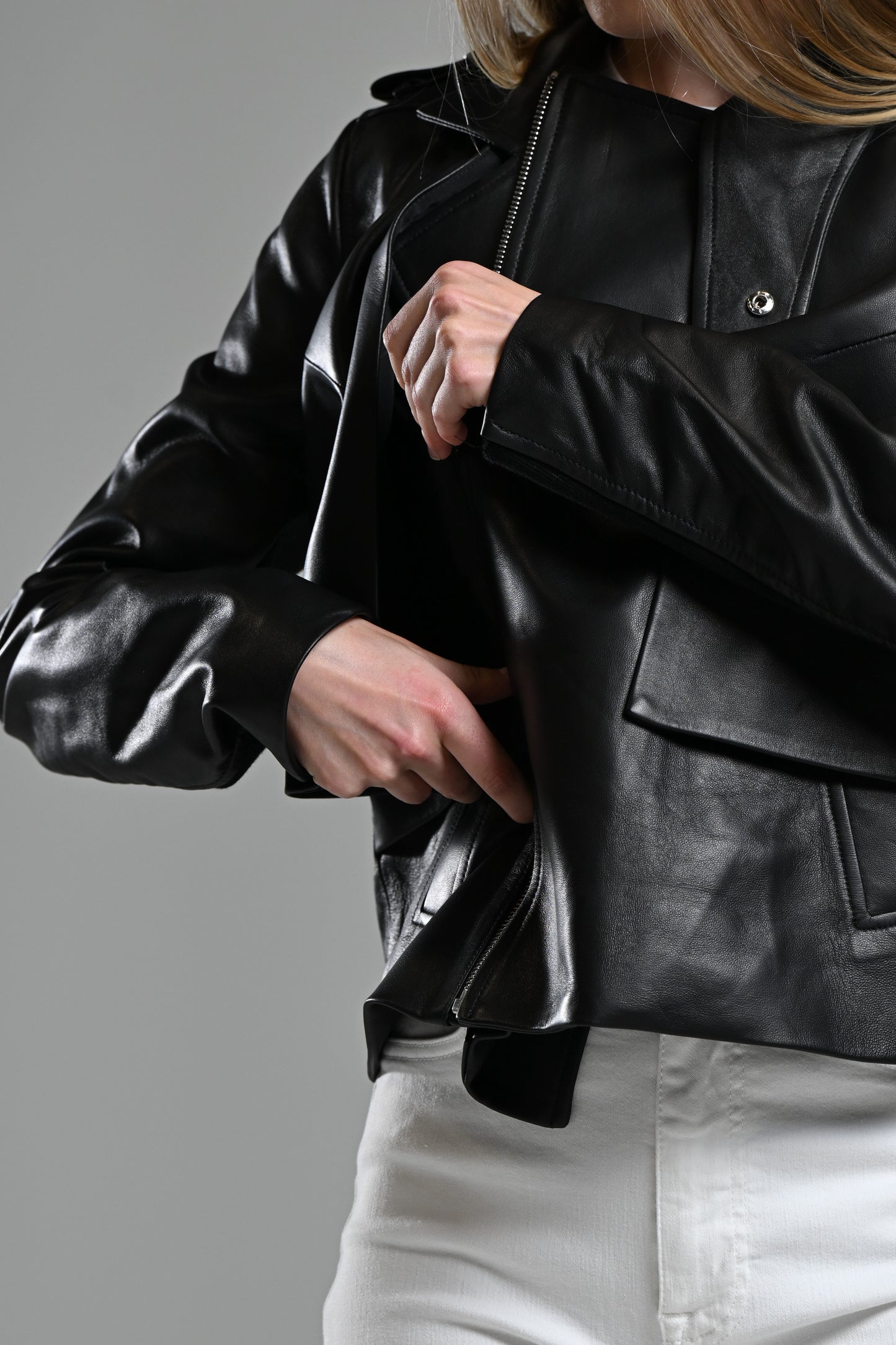 #color_Black